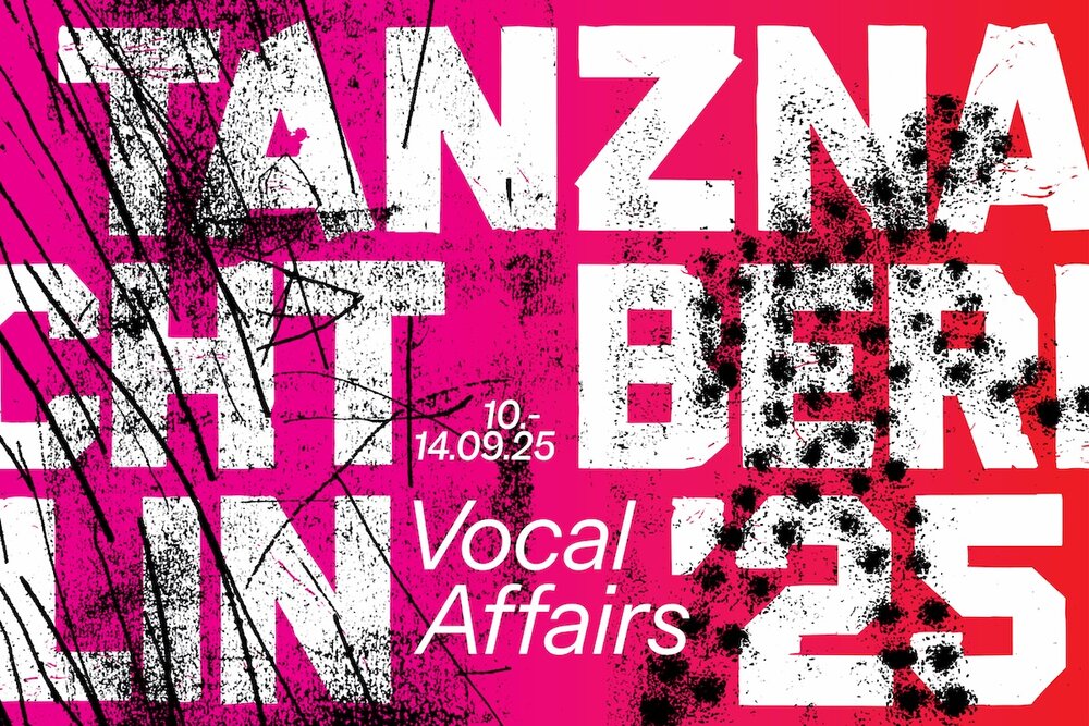 Text TANZNACHT BERLIN 25 in white on a red-violet background